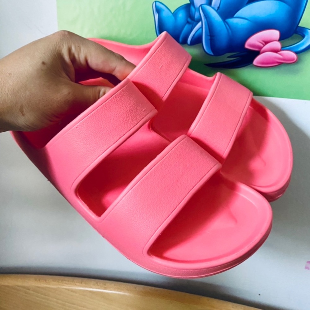 🌱 Partially Plant-Based Sugarcane-Blend Slide Sandals - Picture 3 of 6